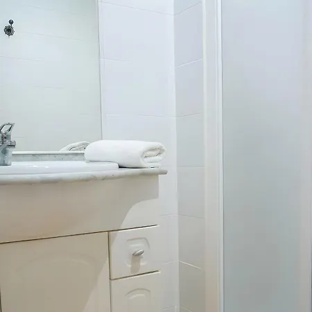 2 Con Aire Acondicionado Solo Familias Y Parejas