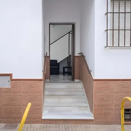 2 Con Aire Acondicionado Solo Familias Y Parejas דירה